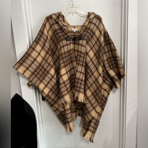 ⭐️Like New⭐️ Aerie: Women’s Hooded Poncho with Toggle Front Closure- One Size